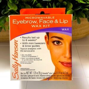 Eyebrow, Face & Lip Wax Kit - by
   SALLY HANSEN
Microwavable NEW
LAST ONE!